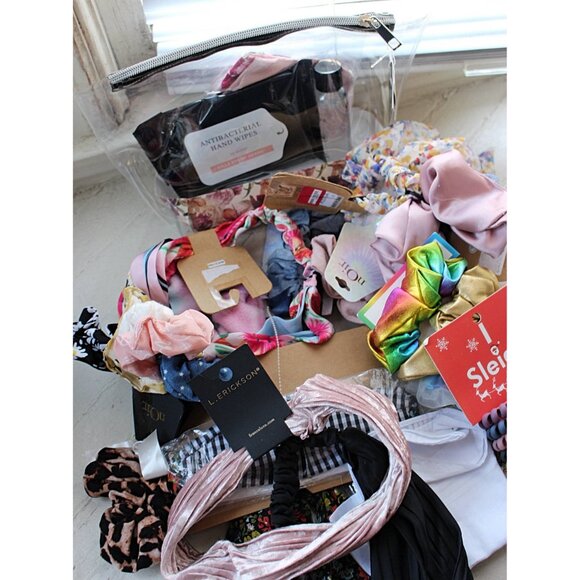 NEW - 30 Pcs Bundle - Scrunchies, Headbands, Roses Mask Gift Set + Antibac - Picture 3 of 7